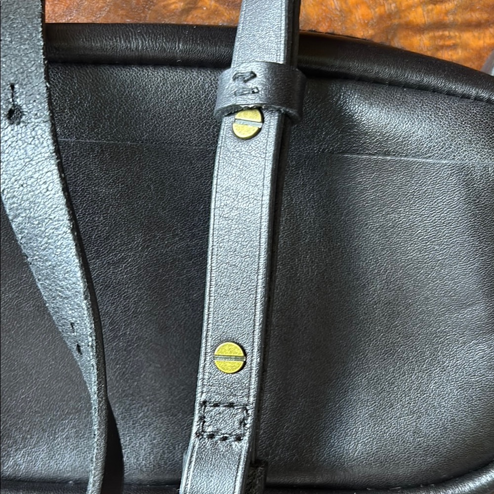 The Leather Carabiner Mini Crossbody Bag - Picture 8 of 11